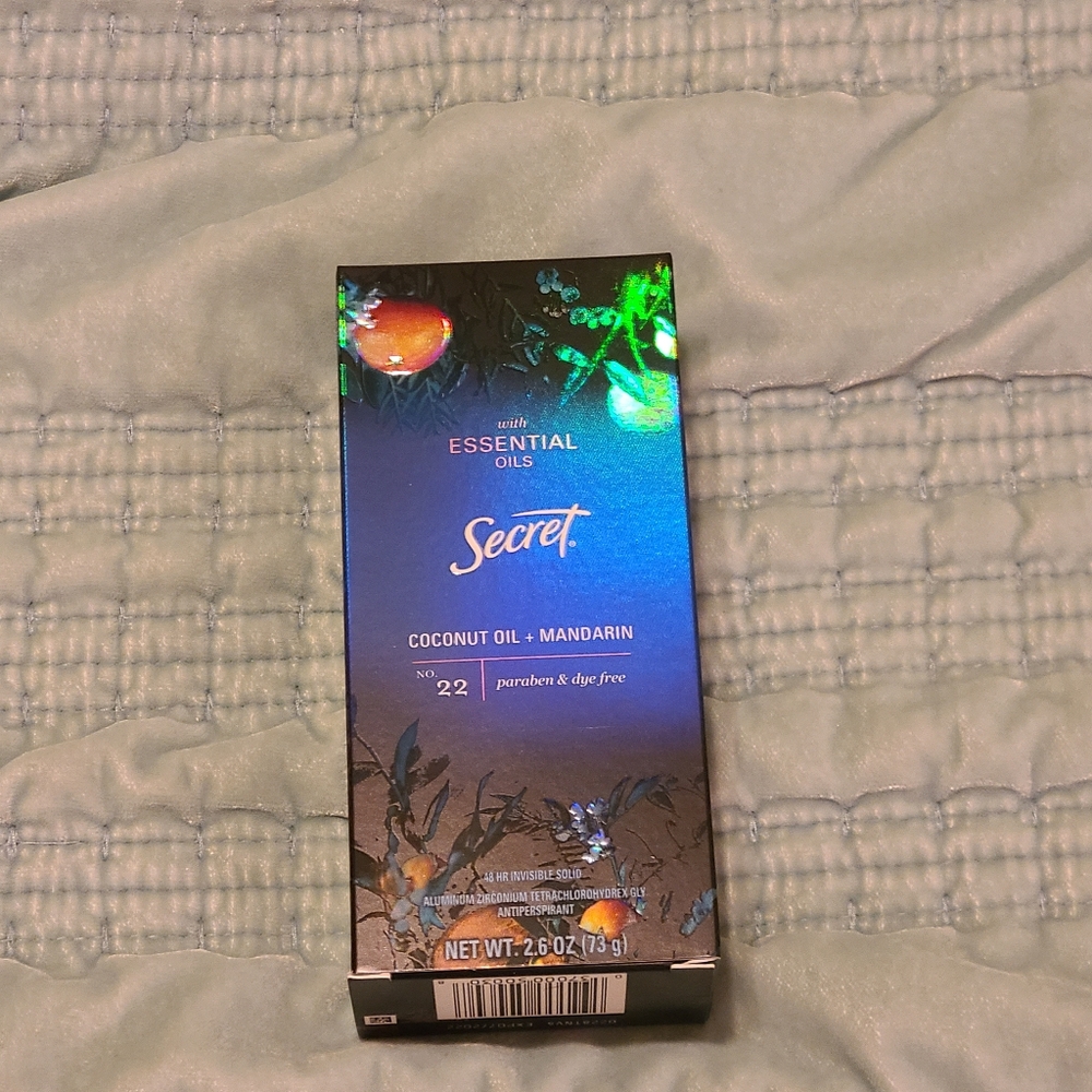 Secret essential oils Coconut and Mandarin antiperspirant deodorant EXP 7/22